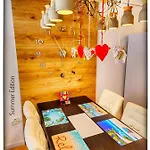 Apartment Matsa In Evergreen Complex *