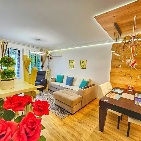 Matsa In Evergreen Complex Apartment *