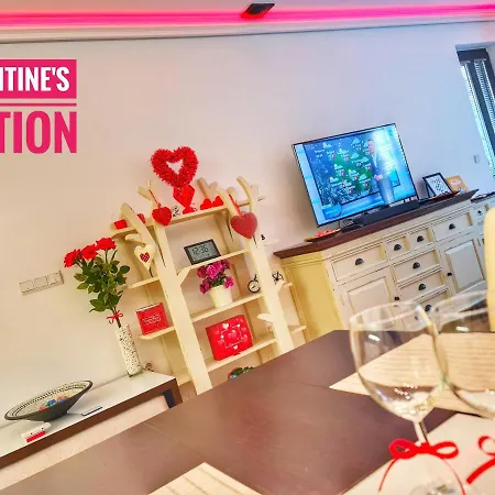 Matsa In Evergreen Complex Apartamento