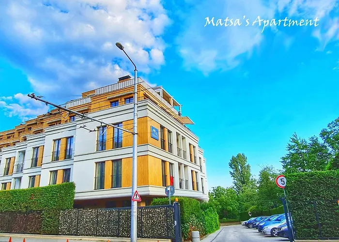 Matsa In Evergreen Complex Apartment *